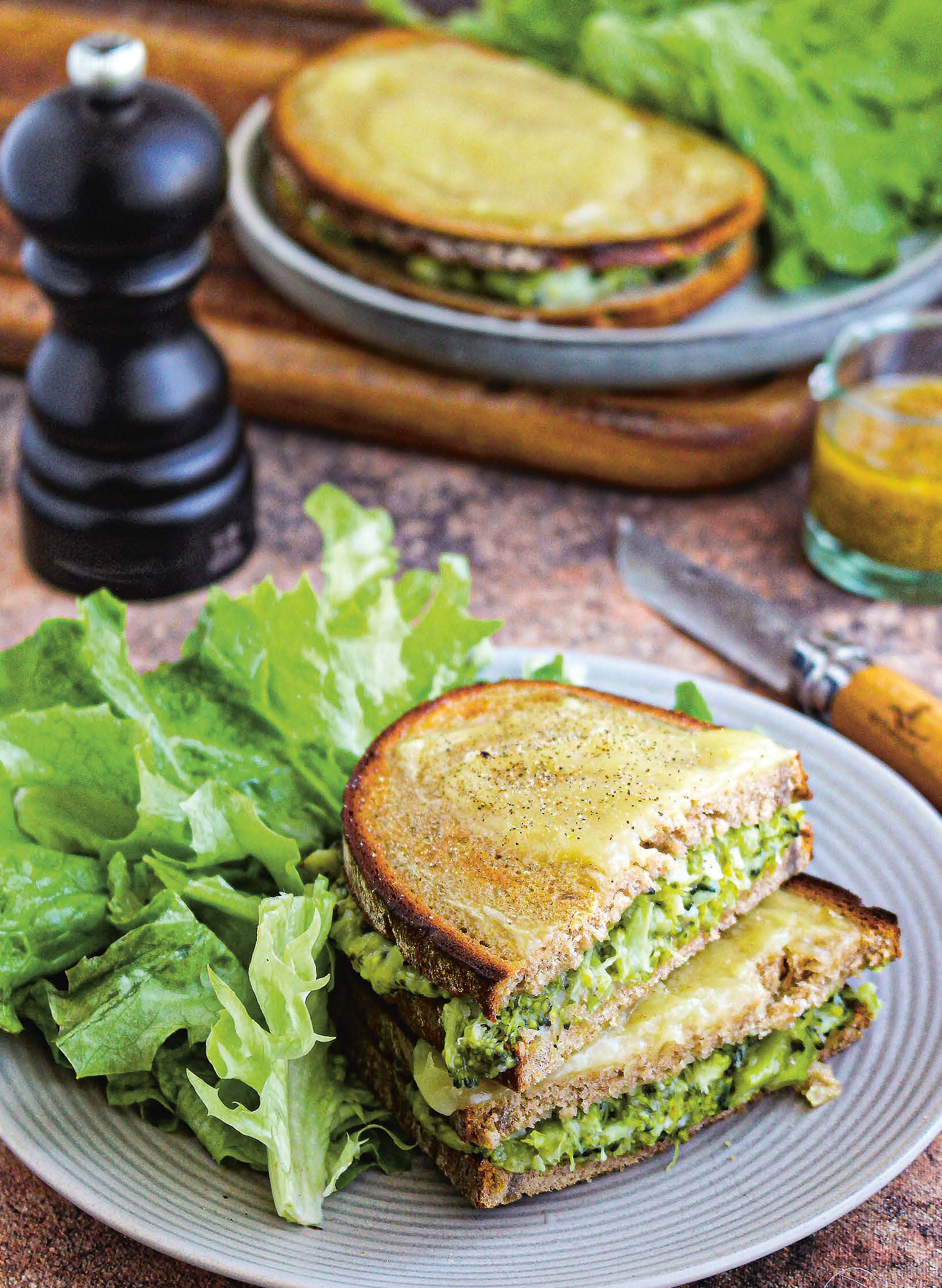 Croque-brocoli à la moutarde : une recette végétale facile et économique